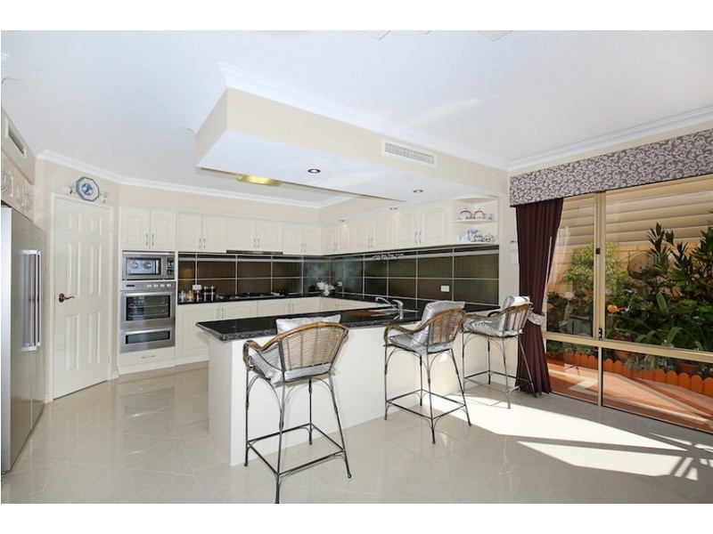 42 Brindabella Crescent, Halls Head WA 6210