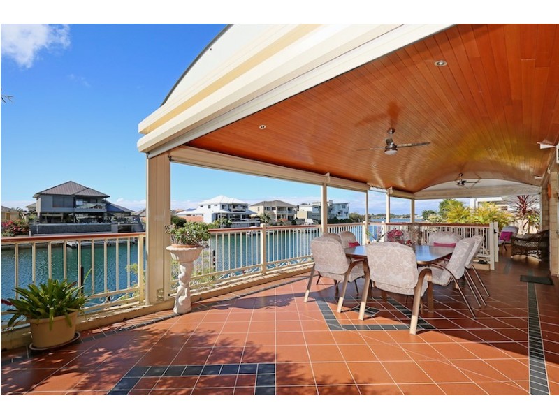 42 Brindabella Crescent, Halls Head WA 6210