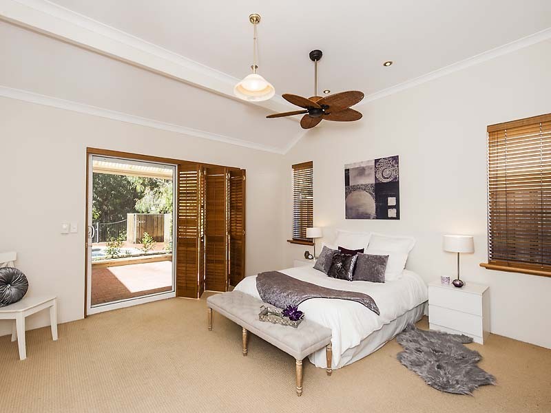 17 Mayfair Mews, Meadow Springs WA 6210