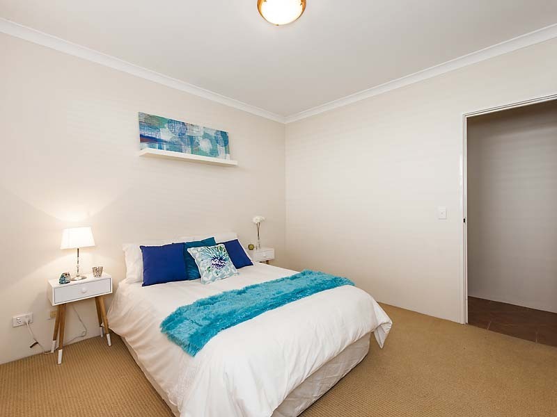 17 Mayfair Mews, Meadow Springs WA 6210