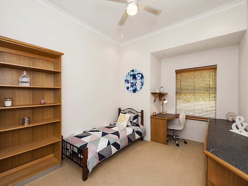 17 Mayfair Mews, Meadow Springs WA 6210