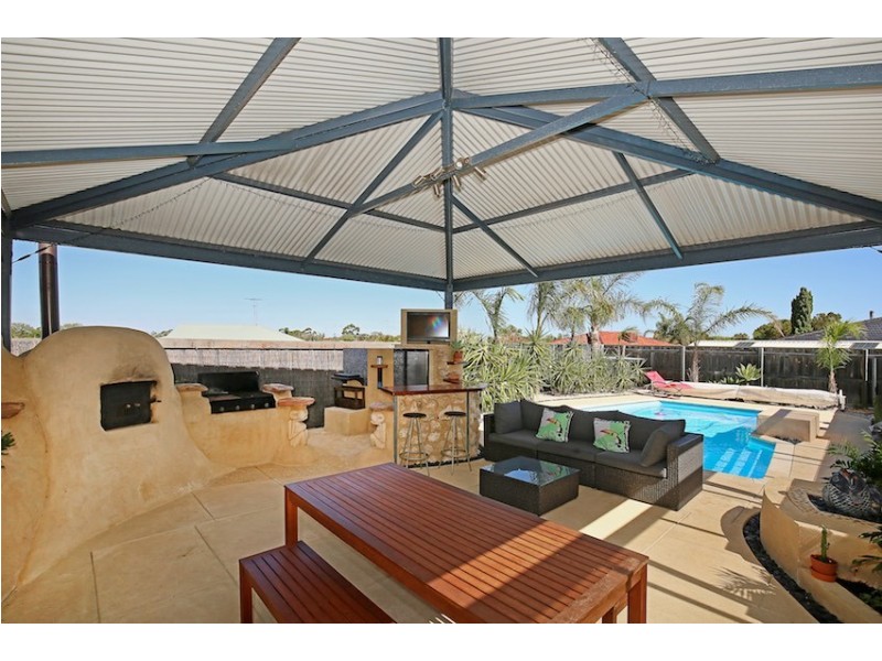 8 Karon Vista, Halls Head WA 6210