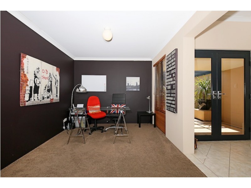 8 Karon Vista, Halls Head WA 6210