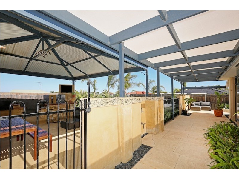 8 Karon Vista, Halls Head WA 6210