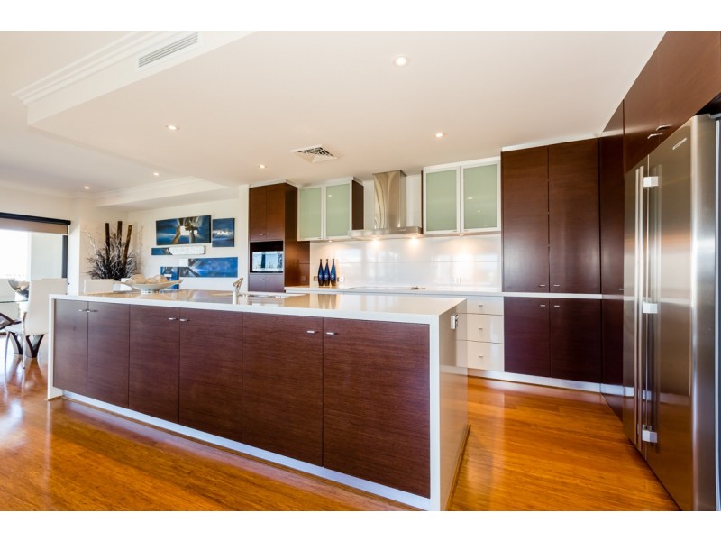 1/18 Cannaregio Square, Mandurah WA 6210