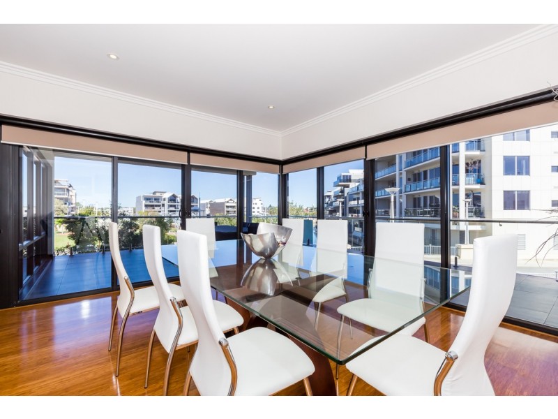 1/18 Cannaregio Square, Mandurah WA 6210