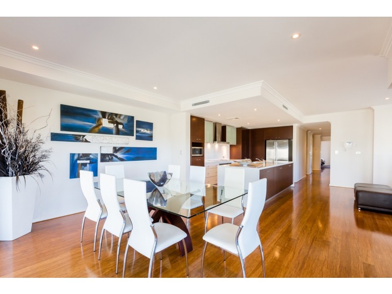 1/18 Cannaregio Square, Mandurah WA 6210