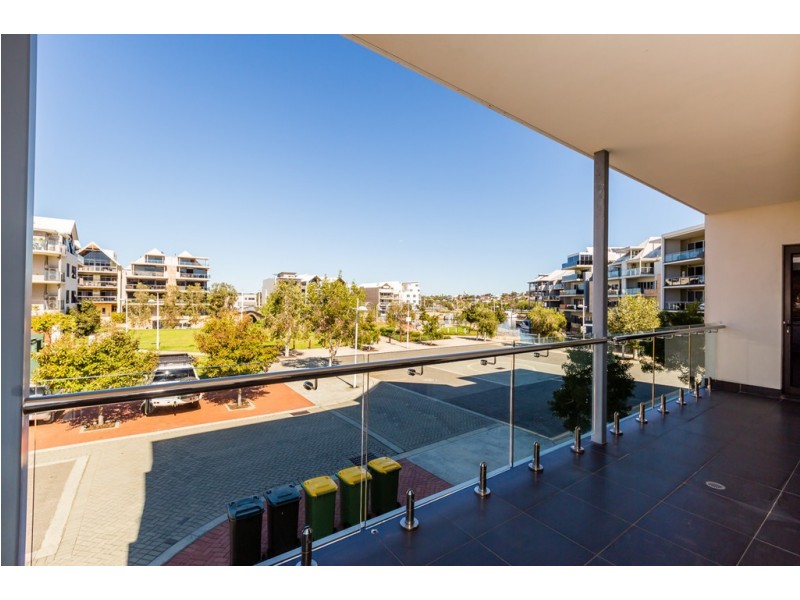 1/18 Cannaregio Square, Mandurah WA 6210