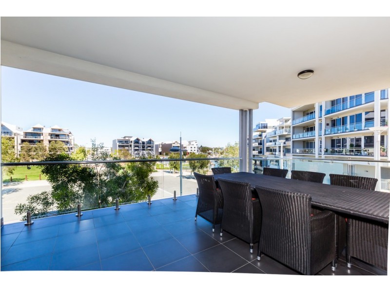 1/18 Cannaregio Square, Mandurah WA 6210