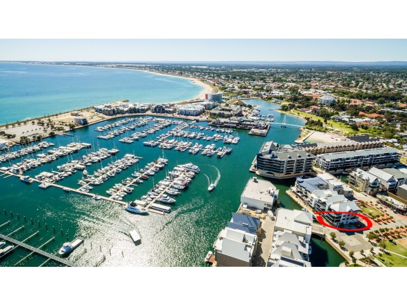 1/18 Cannaregio Square, Mandurah WA 6210