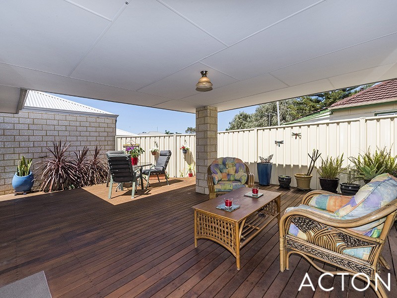 42A Leslie Street, Dudley Park WA 6210