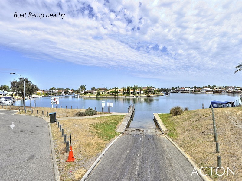 42A Leslie Street, Dudley Park WA 6210