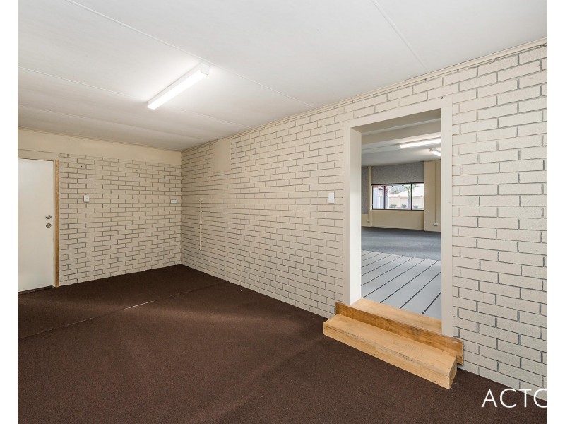 54 Mclarty Road, Halls Head WA 6210