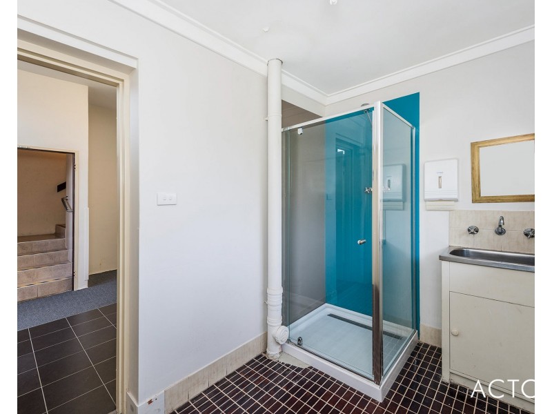 54 Mclarty Road, Halls Head WA 6210