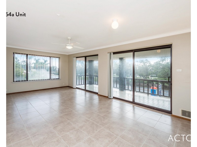 54 Mclarty Road, Halls Head WA 6210