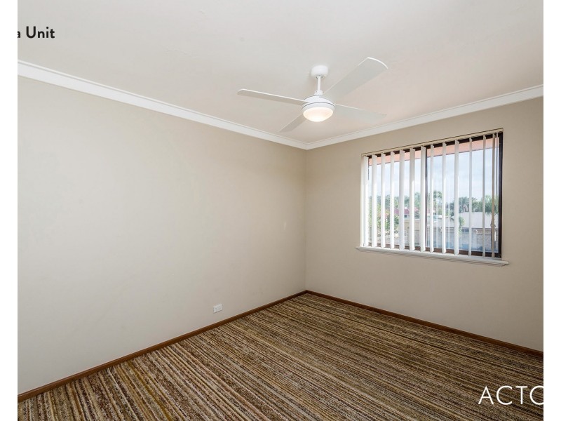 54 Mclarty Road, Halls Head WA 6210
