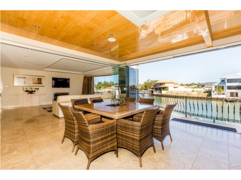 39 Aztec Island Retreat, Halls Head WA 6210