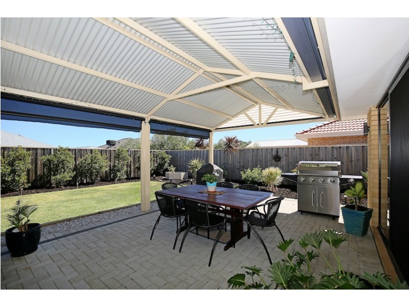 20 Scarab Court, Halls Head WA 6210