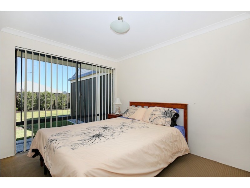 20 Scarab Court, Halls Head WA 6210