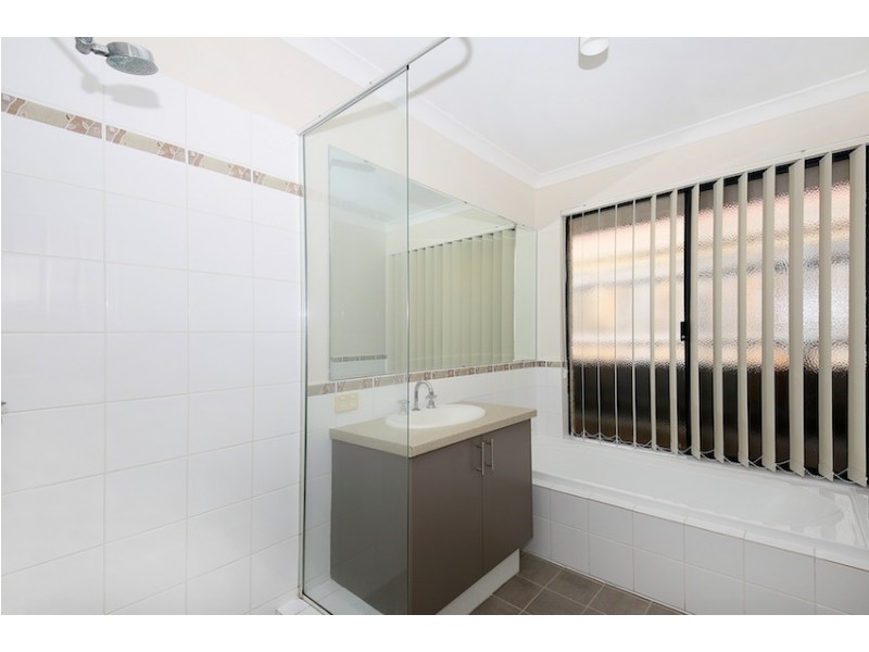 20 Scarab Court, Halls Head WA 6210