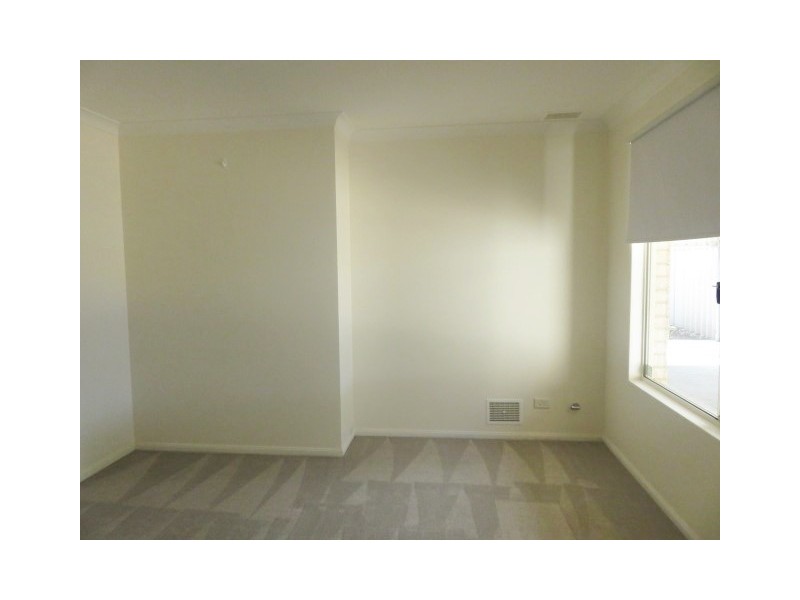 14 Manya Way, Greenfields WA 6210