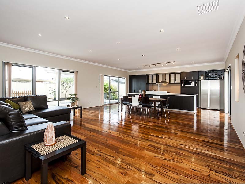 15 Warrior Boulevard, Pinjarra WA 6208