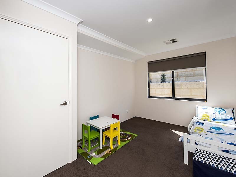 9 Chieftain Pass, Madora Bay WA 6210