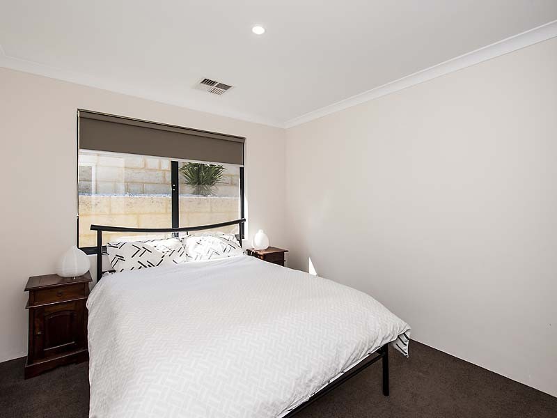 9 Chieftain Pass, Madora Bay WA 6210