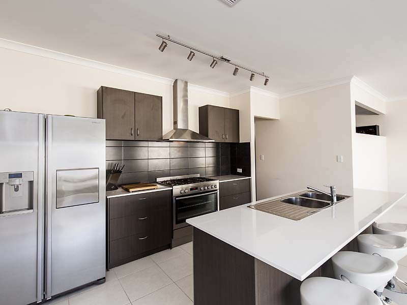 9 Chieftain Pass, Madora Bay WA 6210