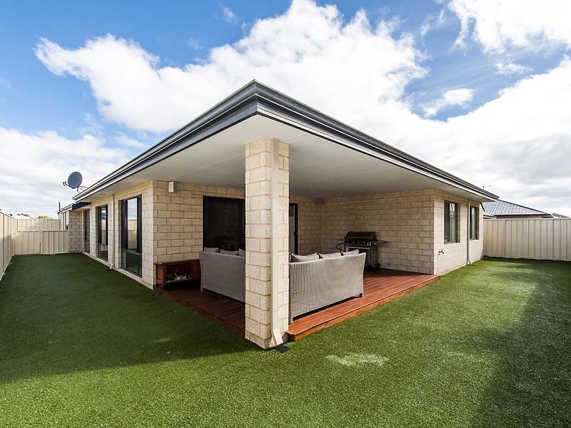 9 Chieftain Pass, Madora Bay WA 6210