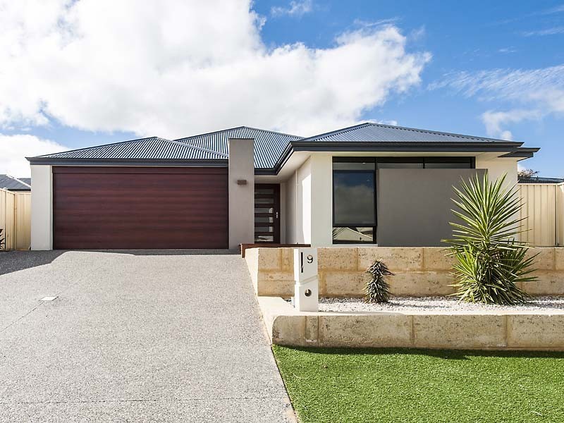 9 Chieftain Pass, Madora Bay WA 6210