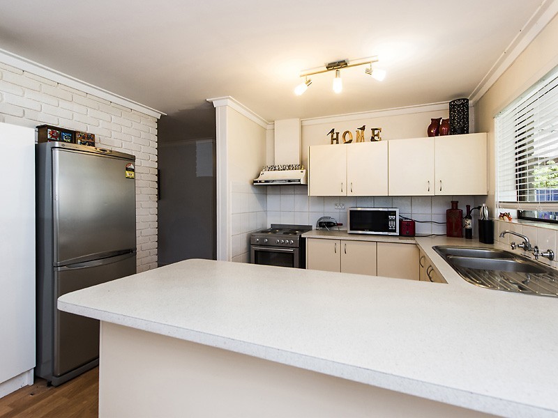 4 Duncan Road, Coodanup WA 6210