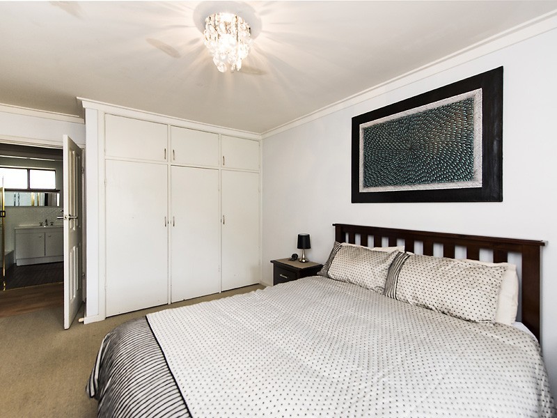 4 Duncan Road, Coodanup WA 6210