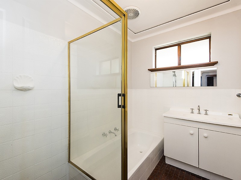 4 Duncan Road, Coodanup WA 6210