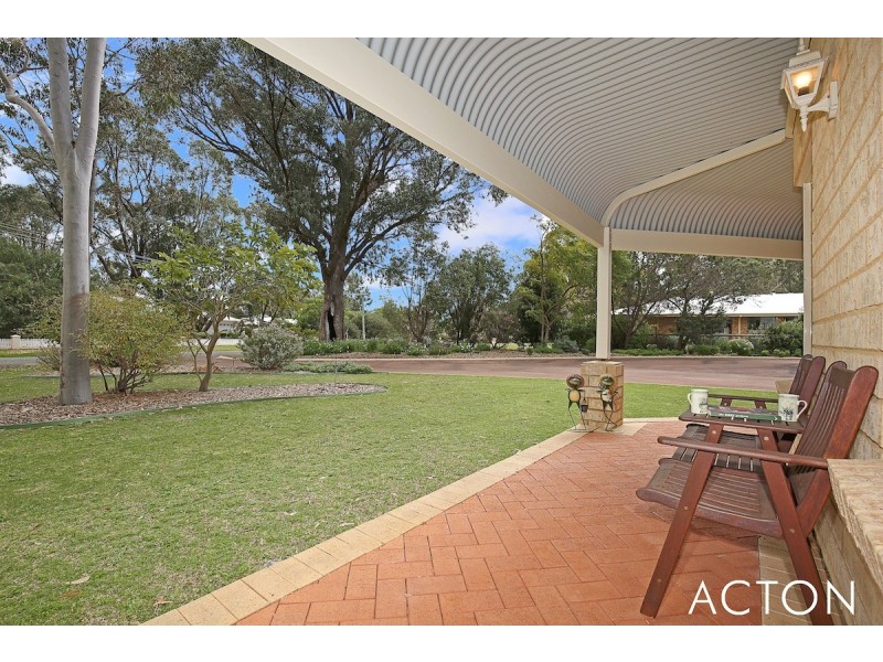 8 Maclean Way, Greenfields WA 6210