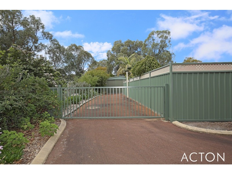 8 Maclean Way, Greenfields WA 6210