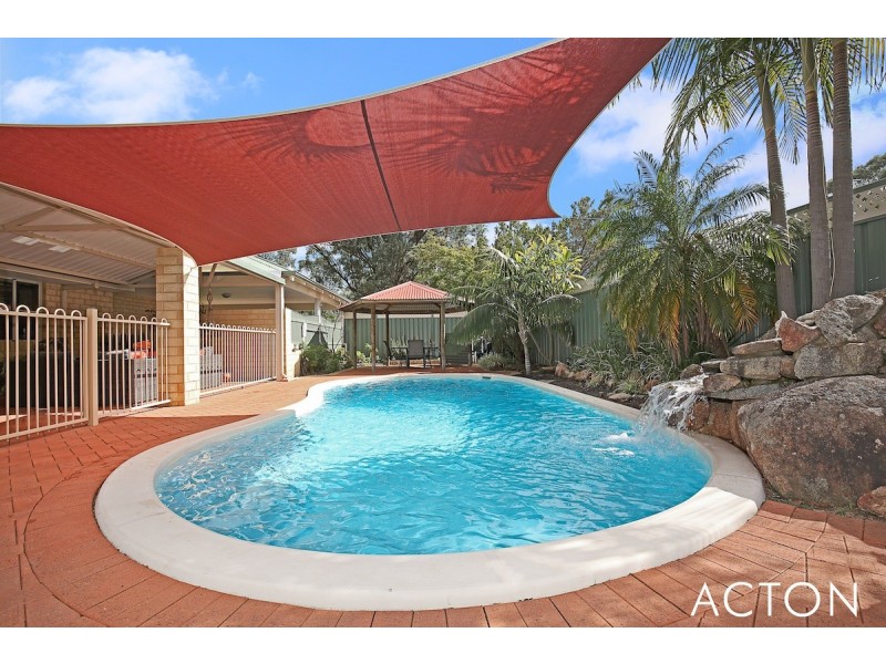 8 Maclean Way, Greenfields WA 6210