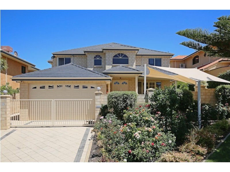 15 Magnetic Square, Halls Head WA 6210