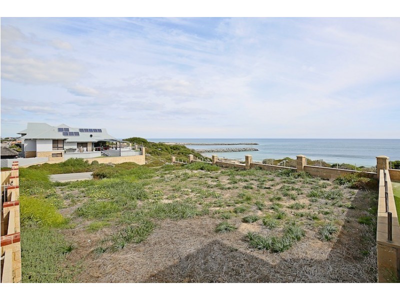 126 Westview Parade, Wannanup WA 6210