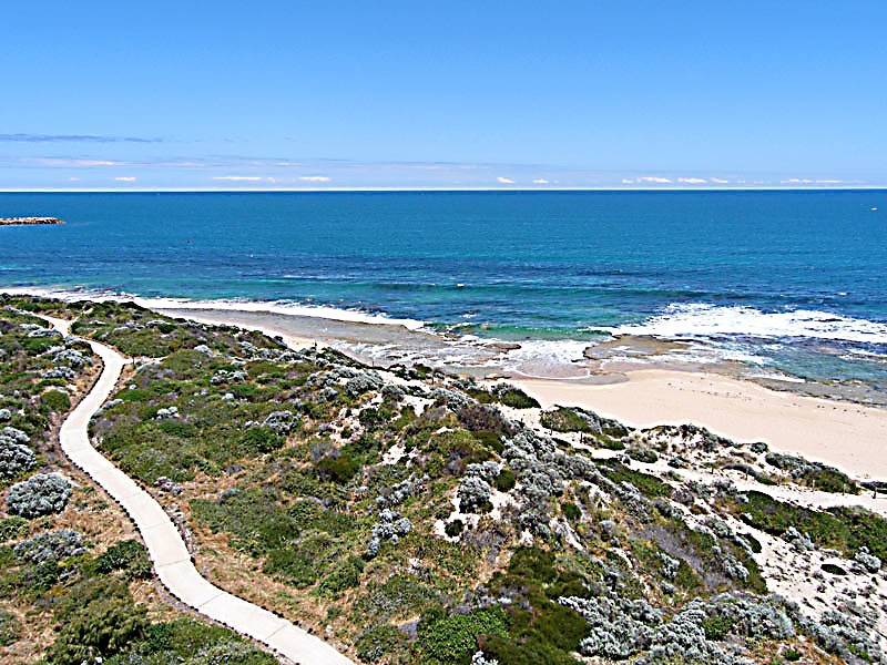 126 Westview Parade, Wannanup WA 6210