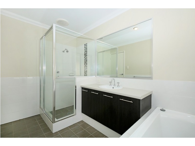 1/16 Churchill Avenue, Dudley Park WA 6210