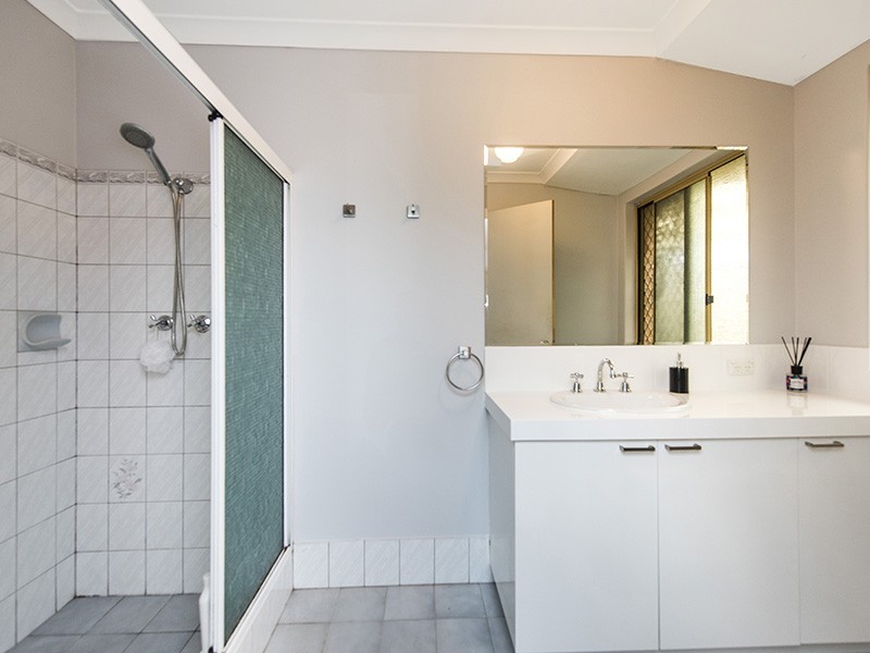 22 Herald Rise, Greenfields WA 6210