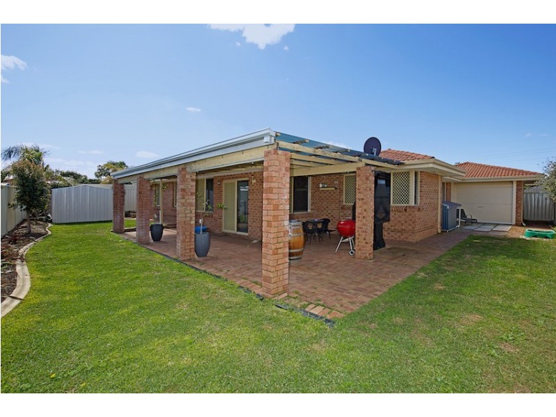 22 Herald Rise, Greenfields WA 6210