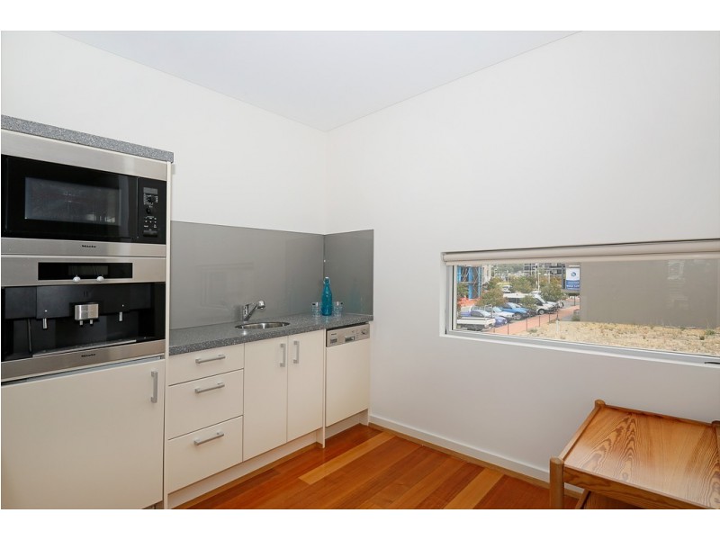 2/4 Torcello Mews, Mandurah WA 6210