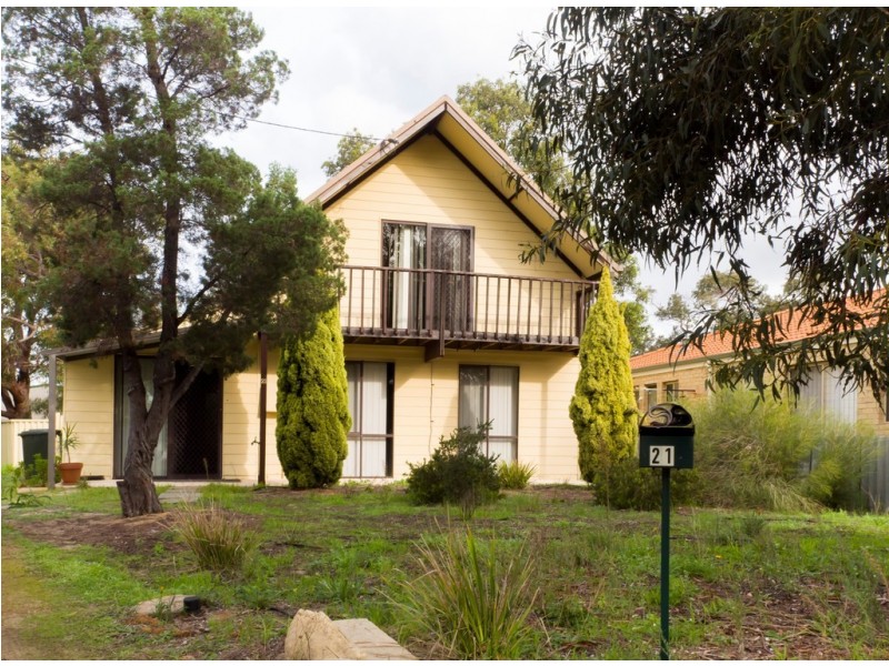 21 King Drive, Wannanup WA 6210