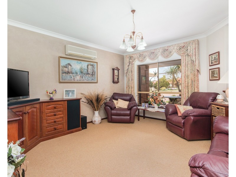 6 Pepperwood Rise, Halls Head WA 6210