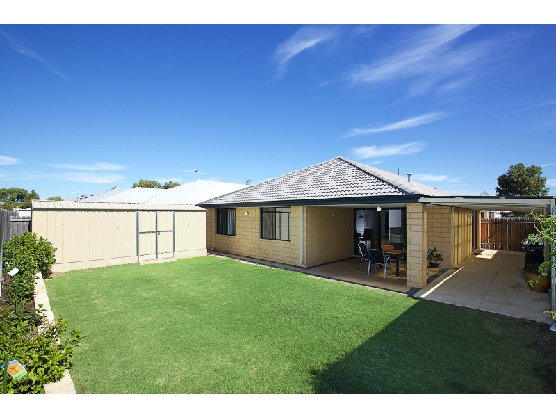 105 Hudson Drive, Dudley Park WA 6210