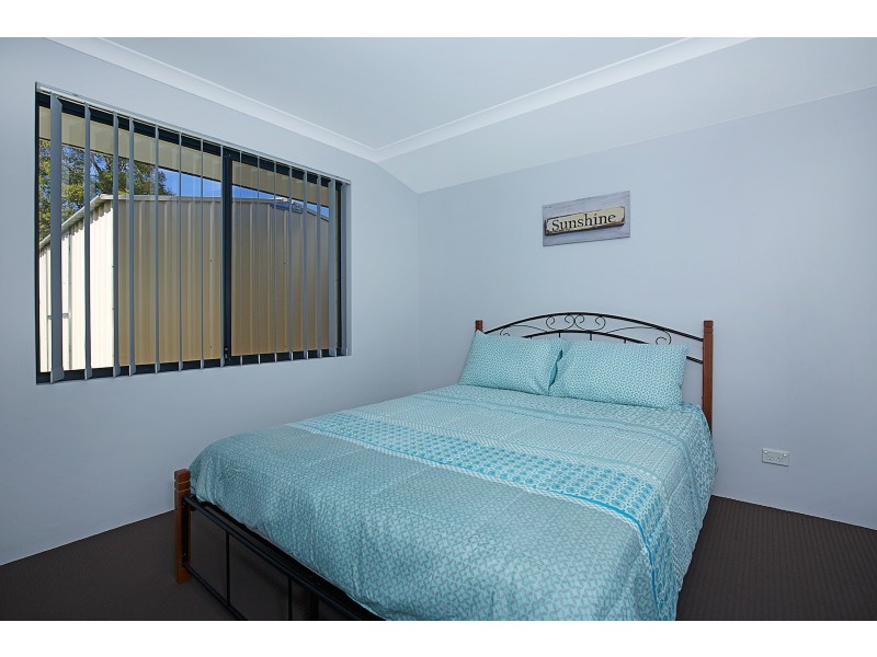 105 Hudson Drive, Dudley Park WA 6210