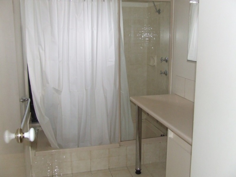 27 Templetonia Promenade, Halls Head WA 6210