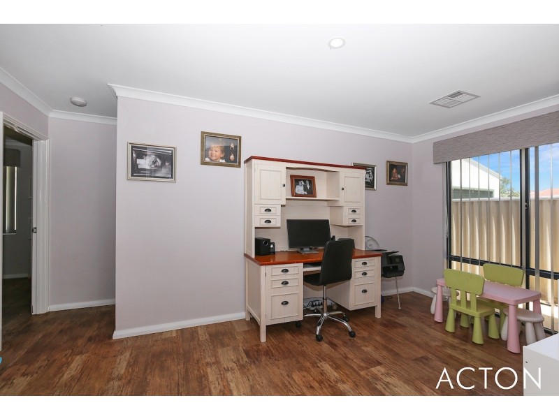 1 Linley Road, Wannanup WA 6210